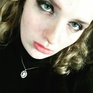 Meet your Posher, Bethany